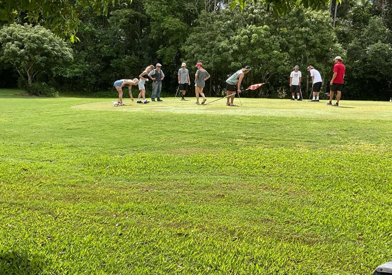 Sunshine Coast Retreat Your Own Private Golf Course Diddillibah Esterno foto